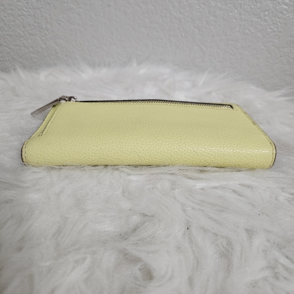 Kate Spade Large Slim Bifold Wallet EUC - Picture 3 of 9